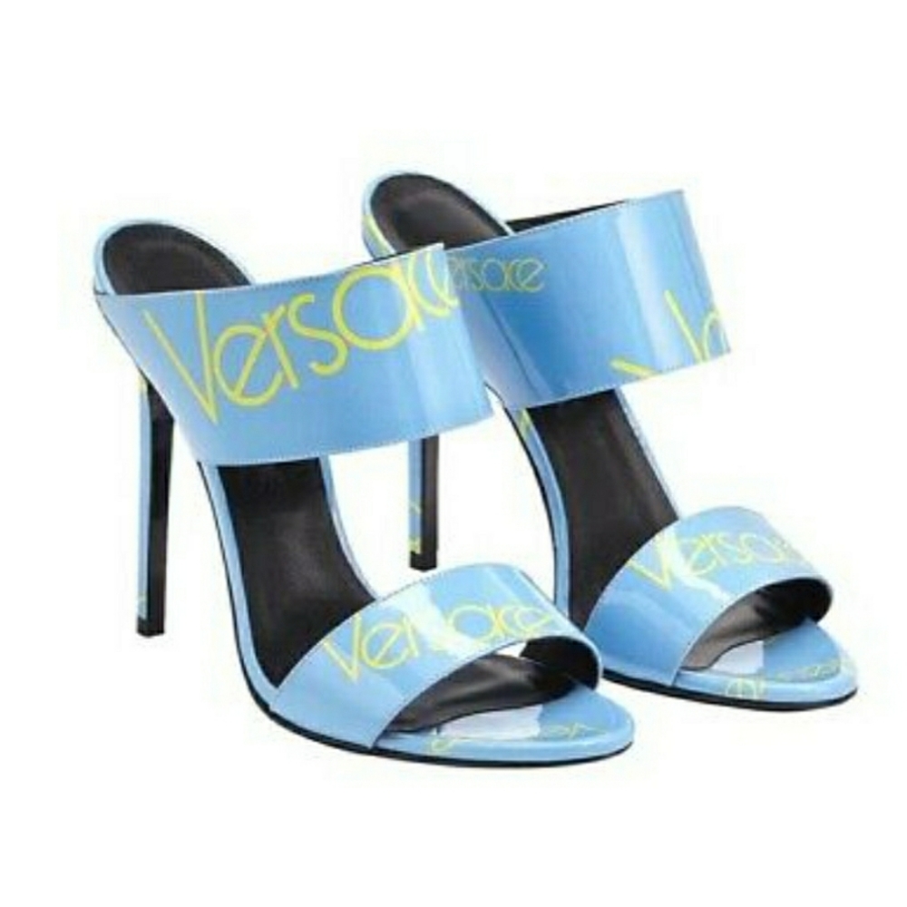 Brand New Versace sandals size 37.5